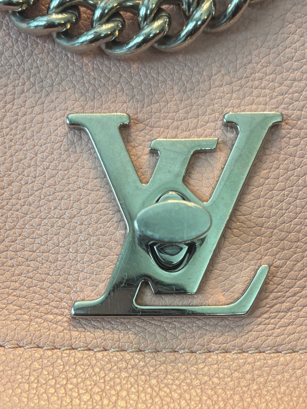Louis Vuitton Lockme II BB bag - Picture 2 of 16
